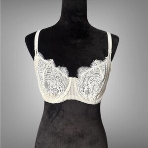 Victoria's Secret Lace Bra - White